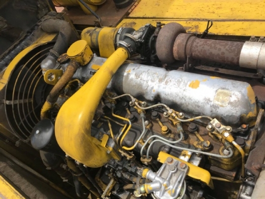 ขายรถขุด KOBELCO SK220 MARK 3 หัวแม่เหล็ก รถนอกนำเข้าเองจากญี่ปุ่น สภาพสวยพร้อมใช้ มีVDOการทำงานครับ