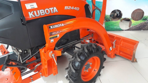 รถแทรกเตอร์มือสอง รถแทรกเตอร์มือสอง