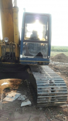 ขายรถแบคโฮ KOBELCO SK200-/// เอกสารเล่ม ราคา 530000