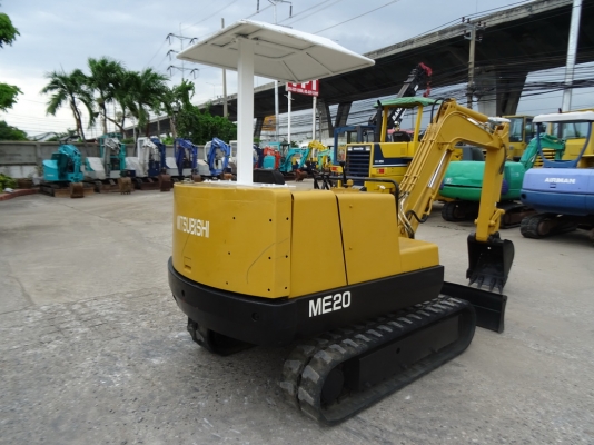 รถขุด ME20 รถขุด ME20
