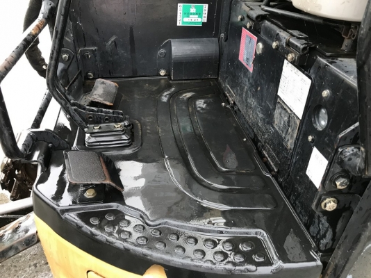 CAT 303CSR ปี 2008 รุ่นใหม่ชนห้าง นำเข้าจากญี่ปุ่น