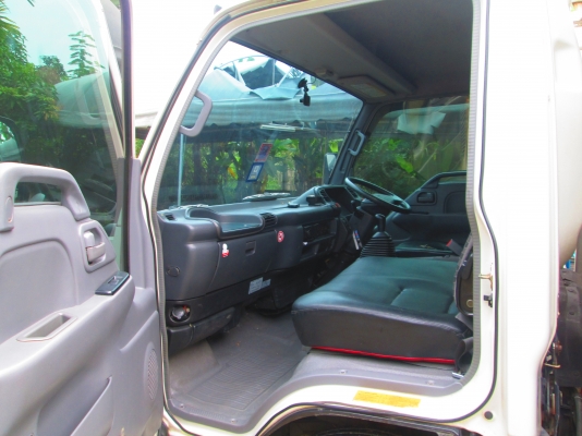 ISUZU NPR 135 ตาเพชร กระบะยาว 5เมตรLPGจากโรงงานมือเดียว