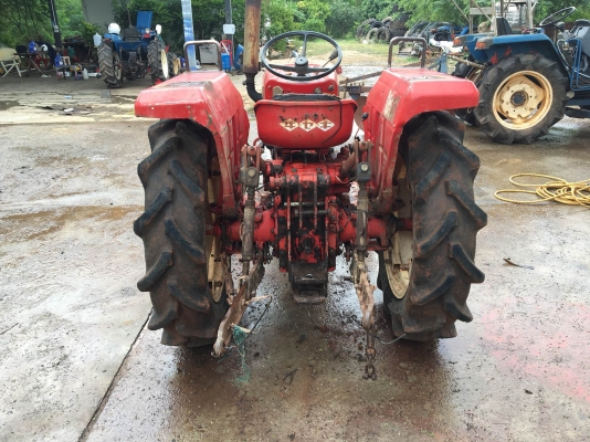 ขายด่วน !! ISEKI TS2000 20 แรงม้า เพลาเดียว ขายด่วน !! ISEKI TS2000 20 แรงม้า เพลาเดียว