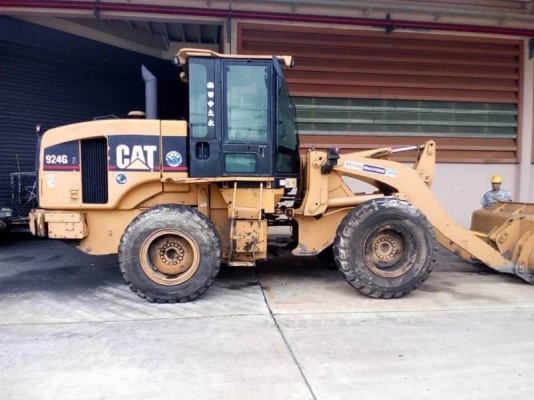 ขาย 935,000 รถตักล้อยาง CATTERPILAR 924Gz ทำงาน 3,xxx ชม. เครื่องดี เกียร์แรง ภายในสวย แอร์เย็น เอกสารอินวอยท์  รถอยู่  บางนา โทร 0610710295  สนใจ รายการสินค้า อื่นๆ ที่ เว็ปไชค์ Truck2Hand  https://www.truck2hand.com/index.php?actions=content/search&amp;