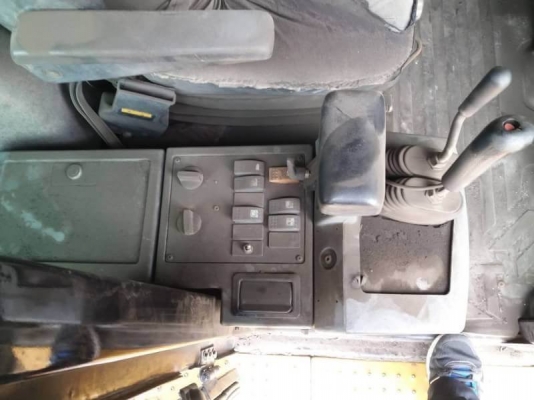 ขาย 935,000 รถตักล้อยาง CATTERPILAR 924Gz ทำงาน 3,xxx ชม. เครื่องดี เกียร์แรง ภายในสวย แอร์เย็น เอกสารอินวอยท์  รถอยู่  บางนา โทร 0610710295  สนใจ รายการสินค้า อื่นๆ ที่ เว็ปไชค์ Truck2Hand  https://www.truck2hand.com/index.php?actions=content/search&amp;