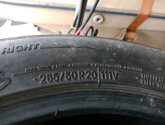 ล้อแม็ค20พร้อมยาง 8เส้น ปี14 ดอกสวยๆ ล้อแม็ค20พร้อมยาง 8เส้น ปี14 ดอกสวยๆ