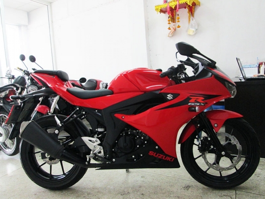 (โอนฟรี) ขาย Suzuki GSX-R 150 ปี 2018 ตัวใหม่ล่าสุด ไมล์ 3678 กม เครื่อง 150 CC สภาพสวย สีแดง (โอนฟรี) ขาย Suzuki GSX-R 150 ปี 2018 ตัวใหม่ล่าสุด ไมล์ 3678 กม เครื่อง 150 CC สภาพสวย สีแดง