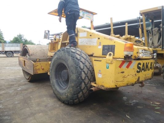 รถบดสั่นเสทือน SAKAI SV512TF เปลือกเรียบหุ้มหนาม2เพลา เครื่องยนตร์ ISUZU รถบดสั่นเสทือน SAKAI SV512TF เปลือกเรียบหุ้มหนาม2เพลา เครื่องยนตร์ ISUZU