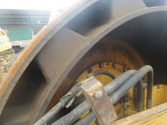 รถบดสั่นเสทือน SAKAI SV512TF เปลือกเรียบหุ้มหนาม2เพลา เครื่องยนตร์ ISUZU รถบดสั่นเสทือน SAKAI SV512TF เปลือกเรียบหุ้มหนาม2เพลา เครื่องยนตร์ ISUZU