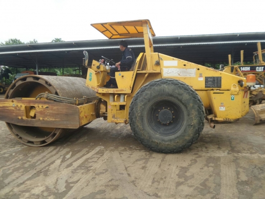 รถบดสั่นเสทือน SAKAI SV512TF เปลือกเรียบหุ้มหนาม2เพลา เครื่องยนตร์ ISUZU รถบดสั่นเสทือน SAKAI SV512TF เปลือกเรียบหุ้มหนาม2เพลา เครื่องยนตร์ ISUZU