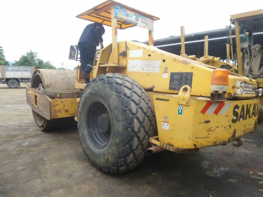 รถบดสั่นเสทือน SAKAI SV512TF เปลือกเรียบหุ้มหนาม2เพลา เครื่องยนตร์ ISUZU