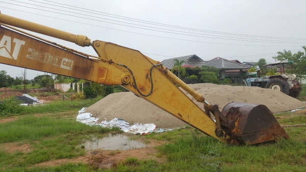 ขาย แบคโฮ CAT EL200B เครื่องดี ปั้มดี ช่วงล่าง 70\% เอกสารใบซื้อขาย ขาย แบคโฮ CAT EL200B เครื่องดี ปั้มดี ช่วงล่าง 70\% เอกสารใบซื้อขาย