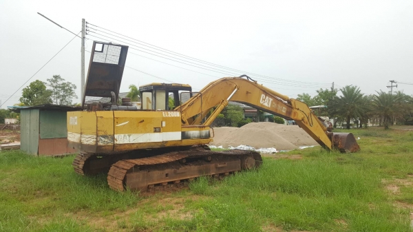ขาย แบคโฮ CAT EL200B เครื่องดี ปั้มดี ช่วงล่าง 70\% เอกสารใบซื้อขาย ขาย แบคโฮ CAT EL200B เครื่องดี ปั้มดี ช่วงล่าง 70\% เอกสารใบซื้อขาย