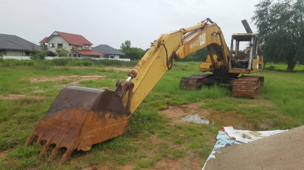 ขาย แบคโฮ CAT EL200B เครื่องดี ปั้มดี ช่วงล่าง 70\% เอกสารใบซื้อขาย ขาย แบคโฮ CAT EL200B เครื่องดี ปั้มดี ช่วงล่าง 70\% เอกสารใบซื้อขาย