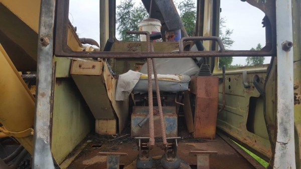 ขาย แบคโฮ CAT EL200B เครื่องดี ปั้มดี ช่วงล่าง 70\% เอกสารใบซื้อขาย ขาย แบคโฮ CAT EL200B เครื่องดี ปั้มดี ช่วงล่าง 70\% เอกสารใบซื้อขาย