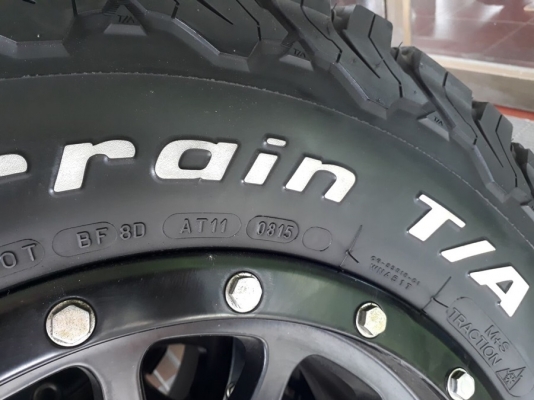 ล้อขอบ 16 พร้อมยาง bf goodrich allterrain ko2 สวยๆ