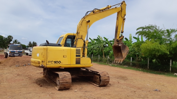 ขายPC100รุ่น6รถสวยเดิมไฟฟ้าครบเอกสารอินวอยแอรหนาว