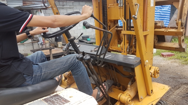 ขายรถยกkomatsuดีเซลเสาสูงงาเท