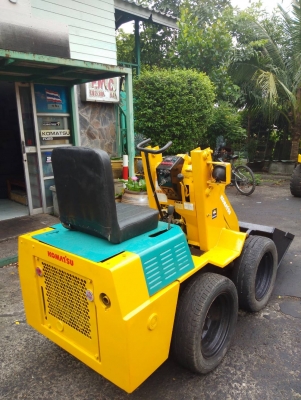 +++ ขายรถตักโคมัสซุ เครื่องยนต์ดีเซล เกียร์ออโตเมติค ครับ +++ ขายรถตักโคมัสซุ เครื่องยนต์ดีเซล เกียร์ออโตเมติค ครับ