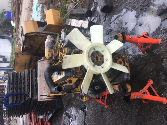 ขายด่วน เครื่องKOMATSU 4D95L