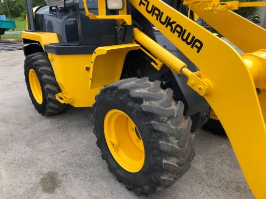 รถตักล้อยาง FURUKAWA FL302 นำเข้า มือสองญี่ปุ่น