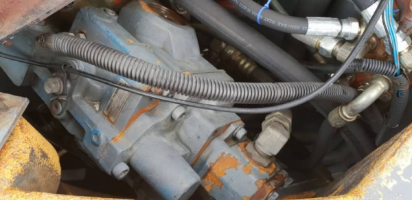 ขายด่วนรถเเบคโฮ ซูมิโตโม SH75หัวเก๋งสวยรถนอกเพื่งนำเข้ามาใหม่สวยเดิมๆเคื่องดีปั่มแรงคอลโทลน้ำมันปั้มนิ้ว บูมอามร์สวยเร็วแรงไม่โหลด เครื่องอีซูซู4สูบ 4JB1ระบบเต่ากะต่ายครบรถยังไม่เคยใช้งานในไทยเลย