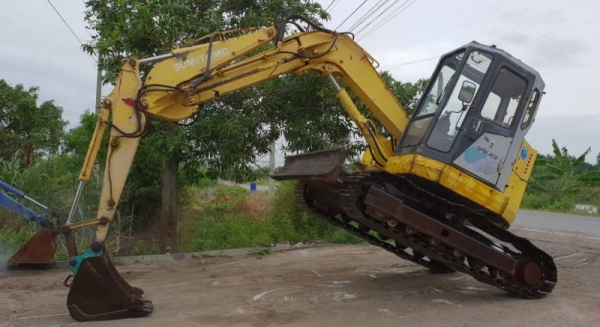 ขายด่วนรถเเบคโฮ ซูมิโตโม SH75หัวเก๋งสวยรถนอกเพื่งนำเข้ามาใหม่สวยเดิมๆเคื่องดีปั่มแรงคอลโทลน้ำมันปั้มนิ้ว บูมอามร์สวยเร็วแรงไม่โหลด เครื่องอีซูซู4สูบ 4JB1ระบบเต่ากะต่ายครบรถยังไม่เคยใช้งานในไทยเลย