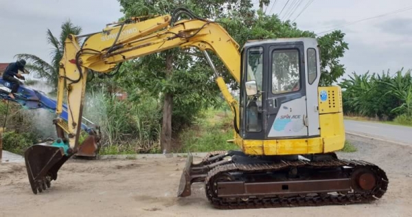 ขายด่วนรถเเบคโฮ ซูมิโตโม SH75หัวเก๋งสวยรถนอกเพื่งนำเข้ามาใหม่สวยเดิมๆเคื่องดีปั่มแรงคอลโทลน้ำมันปั้มนิ้ว บูมอามร์สวยเร็วแรงไม่โหลด เครื่องอีซูซู4สูบ 4JB1ระบบเต่ากะต่ายครบรถยังไม่เคยใช้งานในไทยเลย