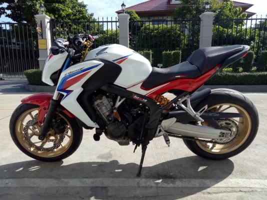 Cb650f ปี2016 สภาพนางฟ้า ออกรถใช้เงิน9999 บาทรวมค่าจัด