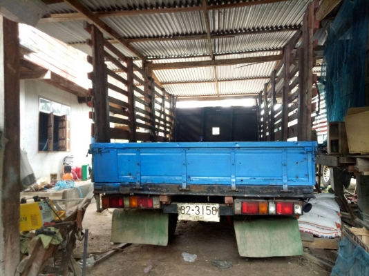 ขายรถ 6ล้อ isuzu ks เครื่อง110 fหน้าหลัง เครื่องดีสภาพพร้อมใช้งาน สนใจโทร 0616934987 นะครับ
