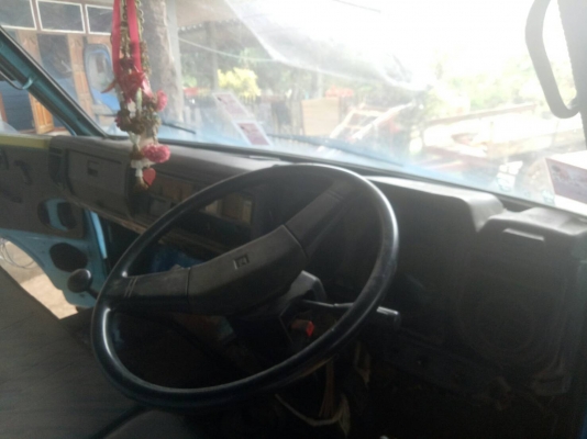 ขายรถ 6ล้อ isuzu ks เครื่อง110 fหน้าหลัง เครื่องดีสภาพพร้อมใช้งาน สนใจโทร 0616934987 นะครับ
