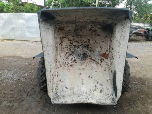 รถดั๊มเปอร์พร้อมใช้งาน