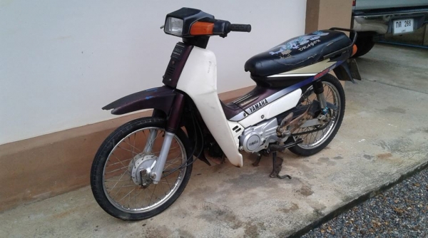 ขาย ยามาฮ่าเมท100 เล่มพร้อมชุดโอนภาษีขาดเครื่องดีสีเดิมยังสด ขาย ยามาฮ่าเมท100 เล่มพร้อมชุดโอนภาษีขาดเครื่องดีสีเดิมยังสด