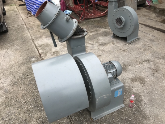 ขายพัดลมโบลเวอร์แรงดันสูง ใบเทอร์โบ Taifun 5.5HP. 380V made in Germany สภาพสวยใหม่มาก เก่าเก็บ หมุนนิ่ม ให้ลมแรง พร้อมใช้งาน