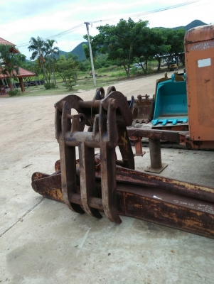 ขายตัวคีบ หนีบไม้ อุปกรณ์เสริมสำหรับรถขุด หลายขนาด เช่น30,40,45,50,55,60,100,120,200 สนใจติดต่อสอบถามได้สินเก่านอก ยังไม่เคยใช้งานในไทย ขายตัวคีบ หนีบไม้ อุปกรณ์เสริมสำหรับรถขุด หลายขนาด เช่น30,40,45,50,55,60,100,120,200 สนใจติดต่อสอบถามได้สินเก่านอก ยังไม่เคยใช้งานในไทย