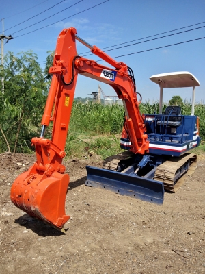 ขายรถขุดแบคโฮ KUBOTA KH-033 ขนาดเทียบเท่าPc35 รถเก่านอกแท้100\% (มีลายหัวแย๊ก แทรคเหล็ก เครื่อง4สูบ ระบบไว) เครื่องแน่น รถพร้อมใช้งาน เอกสารใบอินวอยครบ            ????ราคา 250,000 ต่อรองได้???? ☎️ สนใจติดต่อ 096-3268553 (สถิตย์พันธ์) ???? ID LINE 096326855