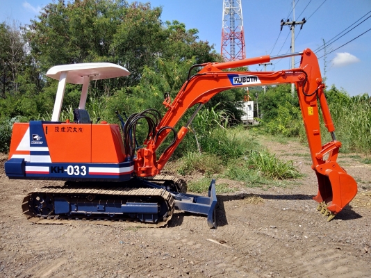 ขายรถขุดแบคโฮ KUBOTA KH-033 ขนาดเทียบเท่าPc35 รถเก่านอกแท้100\% (มีลายหัวแย๊ก แทรคเหล็ก เครื่อง4สูบ ระบบไว) เครื่องแน่น รถพร้อมใช้งาน เอกสารใบอินวอยครบ            ????ราคา 250,000 ต่อรองได้???? ☎️ สนใจติดต่อ 096-3268553 (สถิตย์พันธ์) ???? ID LINE 096326855