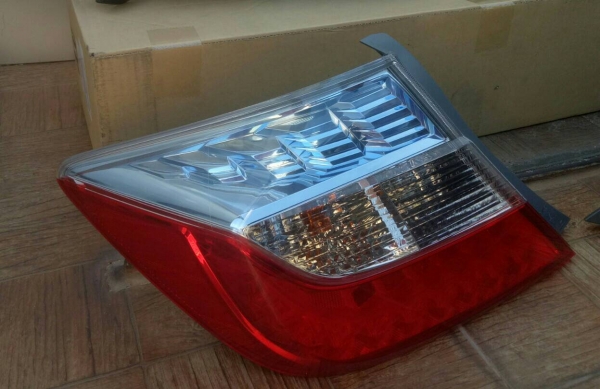 ไฟท้าย CIVIC HYBRID 1 คู่