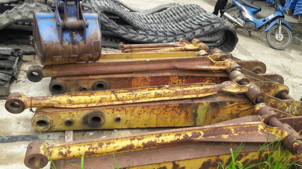 ขายตัวต่ออาร์ม อุปกรณ์เสริมสำหรับรถขุด มีตั้งแต่ไซค์ 30,40,50,60100,120,200 สินค้ามือสองจากญี่ปุ่น ยังไม่เคยใช้งานในไทย ขายตัวต่ออาร์ม อุปกรณ์เสริมสำหรับรถขุด มีตั้งแต่ไซค์ 30,40,50,60100,120,200 สินค้ามือสองจากญี่ปุ่น ยังไม่เคยใช้งานในไทย