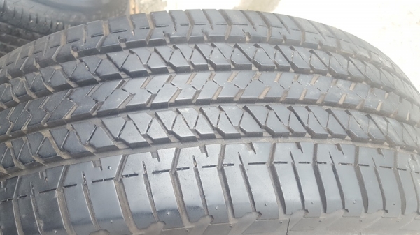 ขายยาง255/60/18 ปี 16 BRIDGESTONE HT684 4 เส้น ขายยาง255/60/18 ปี 16 BRIDGESTONE HT684 4 เส้น