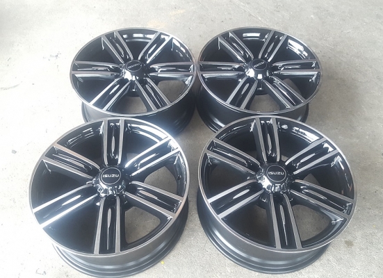 ขายล้อ ISUZUBlue  1.9 ขอบ18 ดำเงา  4 ล้อ