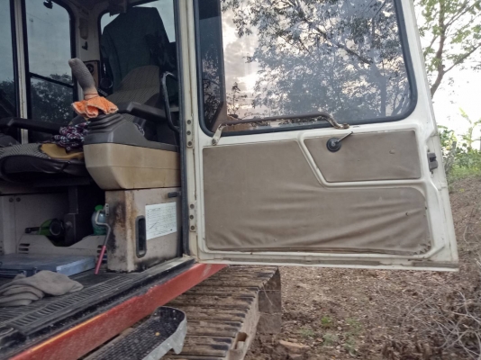 ขายด่วนPC200-5 ไฟฟ้าเต็ม คอรโทรลสั้น แอรหนาว ตัวเดินจีบ เอกสารอินวอยส์ สภาพนางฟ้ามาเกิด ขายด่วนPC200-5 ไฟฟ้าเต็ม คอรโทรลสั้น แอรหนาว ตัวเดินจีบ เอกสารอินวอยส์ สภาพนางฟ้ามาเกิด