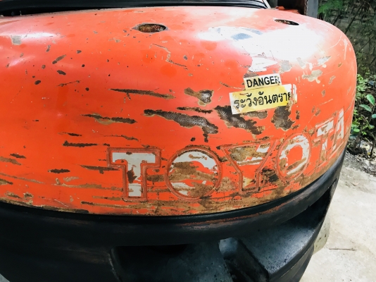 ขายโฟคลิฟTOYOTA. รุ่น6ดีเซล2.5  สูง6เมตรพร้อมใช้ครับ