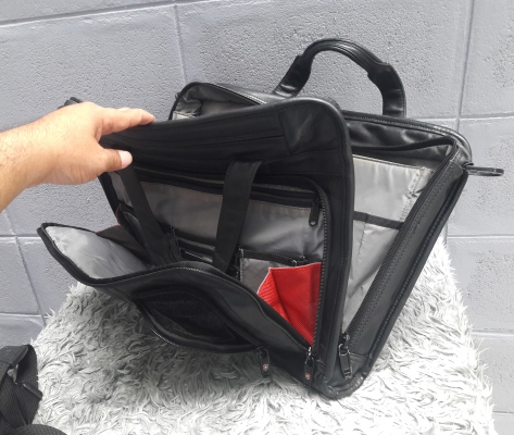 victorinox laptop briefcase