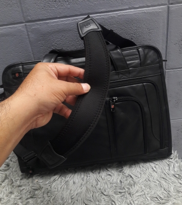 victorinox laptop briefcase