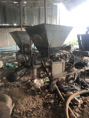 ขายด่วน ลิฟท์เบอ ติดที่หยอดปุ่ย ขายตามสภาพ 25000 บาท ขายด่วน ลิฟท์เบอ ติดที่หยอดปุ่ย ขายตามสภาพ 25000 บาท