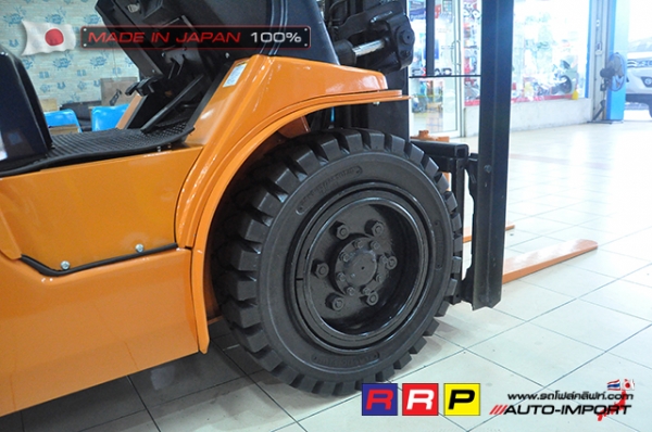 ขายรถโฟล์คลิฟท์มือสอง TOYOTA รุ่น 7FD30-11606 นำเข้าจากประเทศญี่ปุ่น 100\% ไม่เคยใช้งานในไทย