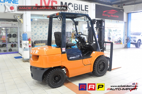 ขายรถโฟล์คลิฟท์มือสอง TOYOTA รุ่น 7FD30-11606 นำเข้าจากประเทศญี่ปุ่น 100\% ไม่เคยใช้งานในไทย