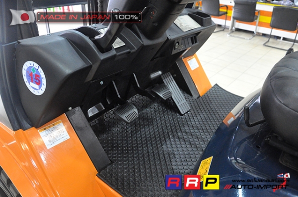 ขายรถโฟล์คลิฟท์มือสอง TOYOTA รุ่น 7FD30-11606 นำเข้าจากประเทศญี่ปุ่น 100\% ไม่เคยใช้งานในไทย