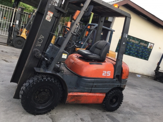 อาร์ ซี เอช โฟรคลิฟท์ ขาย โตโยต้า รุ่น 6 ดีเซล 2.5 ตัน
